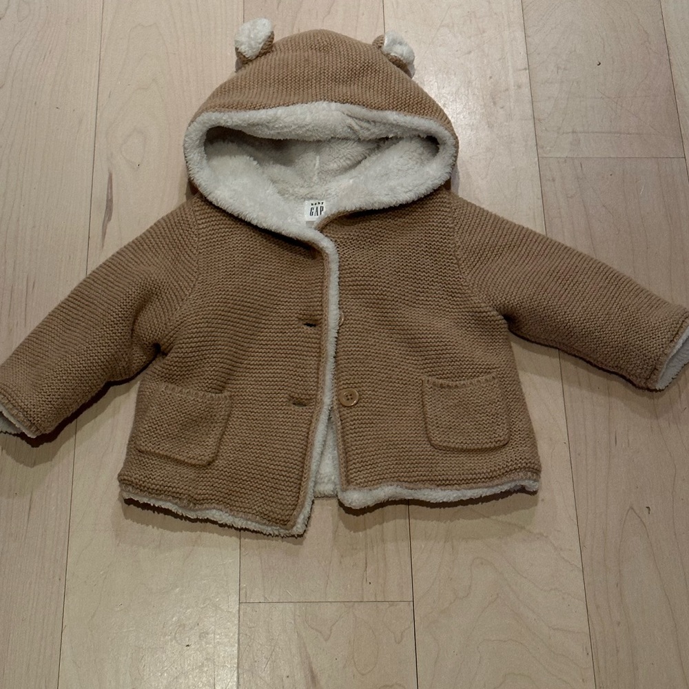 Gap Sherpa lined bear hoodie, 6-12 month